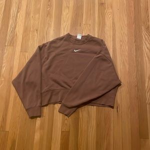 Nike women’s crew neck